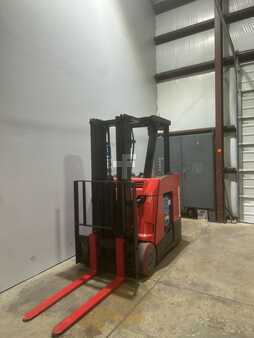 Stand-Up Rider Forklift - Raymond  (5)