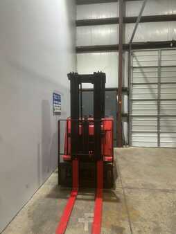 Stand-Up Rider Forklift - Raymond  (9)