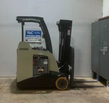 Stand-Up Rider Forklift 2014  Crown RC 5530-30 (1)
