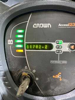 Stand-Up Rider Forklift 2014  Crown RC 5530-30 (12)