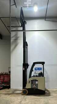 Stand-Up Rider Forklift 2014  Crown RC 5530-30 (2)