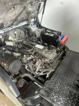 Propane Forklifts 2010  Nissan MP1F1A20LV (13)