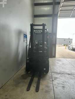 Propane Forklifts 2010  Nissan MP1F1A20LV (8)