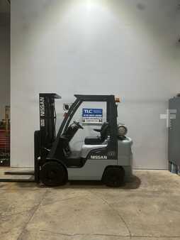 Propane Forklifts 2012  Nissan MP1F1A20LV (1)