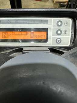 Propane Forklifts 2012  Nissan MP1F1A20LV (13)