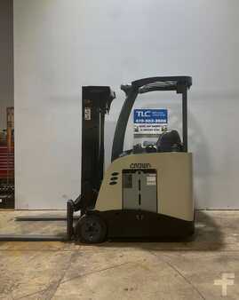 Stand-Up Rider Forklift 2015  Crown RC 5535-30 (2)