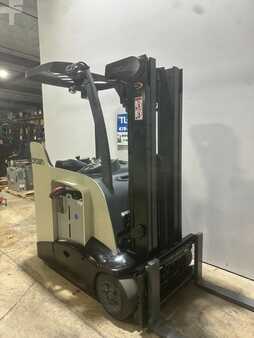 Stand-Up Rider Forklift 2015  Crown RC 5535-30 (4)