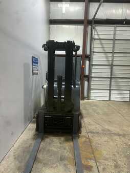 Stand-Up Rider Forklift 2015  Crown RC 5535-30 (9)