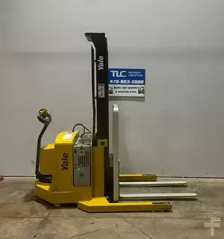 Apilador eléctrico 2006  Yale MSW040SEN24TV087 (1)