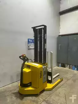 Apilador eléctrico 2006  Yale MSW040SEN24TV087 (5)