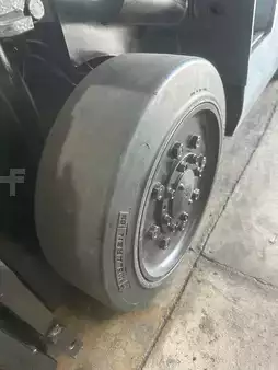 Montacargas GLP - Nissan  (8)