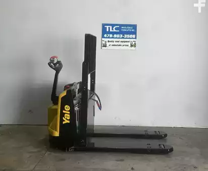 Patín Eléctrico - Yale MPB045VGN24T2746 (1)