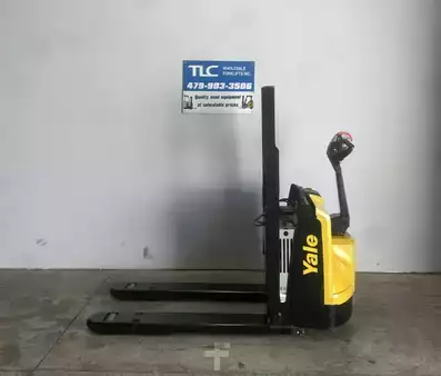 Patín Eléctrico - Yale MPB045VGN24T2746 (3)