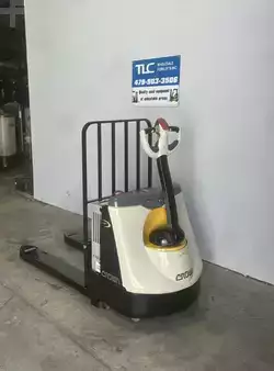 Electric Pallet Jacks - Crown WP3045-45 (4)