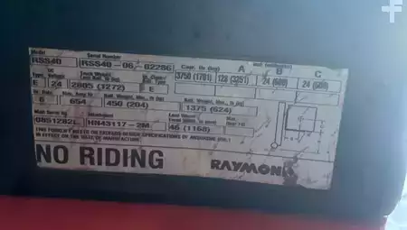 Apilador eléctrico 2006  Raymond RSS40 (10)