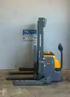 Pallet Stackers 2022  Jungheinrich EJC 218b (3)