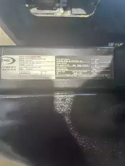 Montacargas Eléctrico (4 ruedas) 2011  Crown PE4500-60 (10)