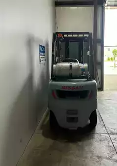 Propane Forklifts 2013  Nissan MP1F1A20LV (8)