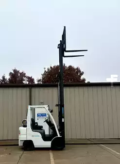 Montacargas GLP 2015  Unicarriers MP1F1A20LV (2)