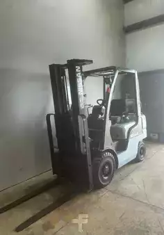 Propane Forklifts 2013  Nissan MP1F1A20LV (7)