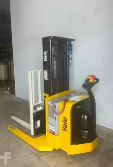 Pallet Stackers 2018  Yale MSW040SFN24TE072 (4)