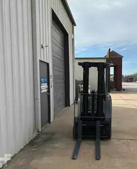 Stand-Up Rider Forklift 2015  Crown RC 5530-30 (8)