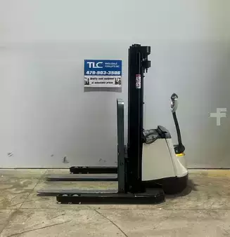 Pallet Stackers 2018  Crown Crown SX3000 (1)