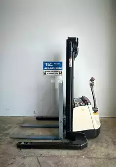 Pallet Stackers 2018  Crown Crown SX3000 (1)