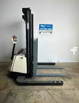 Pallet Stackers 2018  Crown Crown SX3000 (3)
