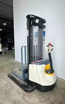 Pallet Stackers 2018  Crown Crown SX3000 (6)