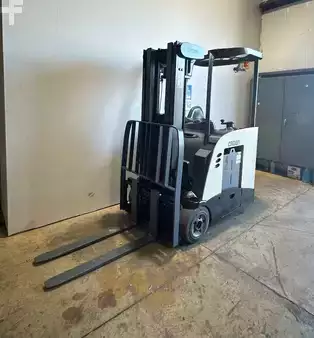Stand-Up Rider Forklift 2017  Crown RC 5535-30 (7)