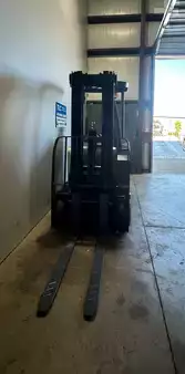 Stand-Up Rider Forklift 2017  Crown RC 5535-30 (9)