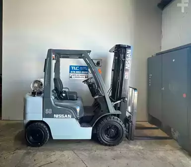 Propane Forklifts 2013  Unicarriers MP1F2A25LV (3)