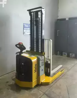 Pallet Stackers 2010  Yale MSW040SFN24TV087 (7)