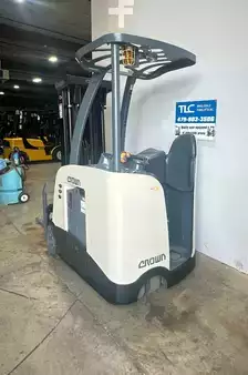 Stand-Up Rider Forklift 2016  Crown RC 5535-30 (4)