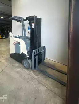 Stand-Up Rider Forklift 2016  Crown RC 5535-30 (6)