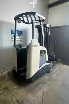 Stand-Up Rider Forklift 2016  Crown RC 5535-30 (7)