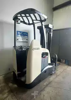 Stand-Up Rider Forklift 2014  Crown RC 5530-30 (5)