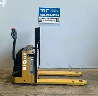 Patín Eléctrico - Yale MPW050-EN24T2748 (1)