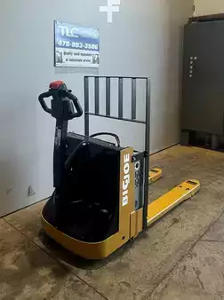Patín Eléctrico - Yale MPW050-EN24T2748 (5)