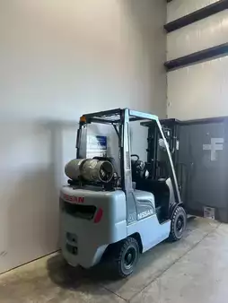Propane Forklifts 2012  Nissan MP1F1A20LV (5)