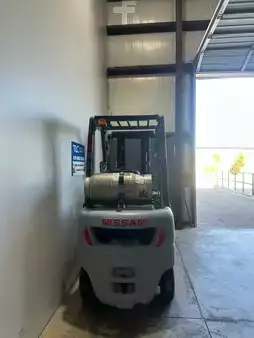 Propane Forklifts 2012  Nissan MP1F1A20LV (8)