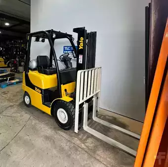 Propane Forklifts 2008  Yale GLP040SVXNURE084 (12)