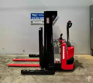 Pallet Stackers 2018  Raymond RSS40 (1)