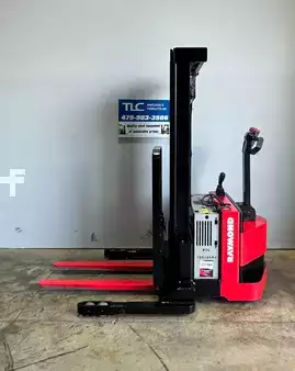 Pallet Stackers 2018  Raymond RSS40 (2)