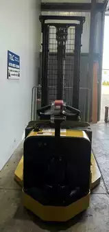Apilador eléctrico 2025  Yale MSW040SFN24TV087 (10)