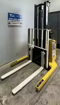 Pallet Stackers 2015  Yale MSW040SFN24TV087 (12)