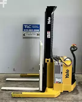 Pallet Stackers 2015  Yale MSW040SFN24TV087 (3)