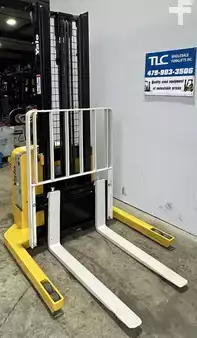 Pallet Stackers 2015  Yale MSW040SFN24TV087 (4)