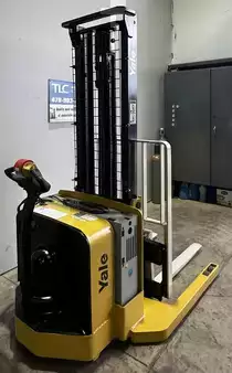 Pallet Stackers 2015  Yale MSW040SFN24TV087 (5)